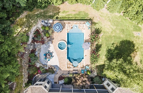 Sevierville House | Voted Best Family Stay in the Smokys 2023-2025 private pool, 55” tvs