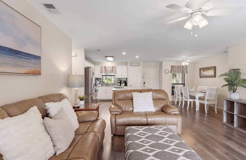 Miramar Beach Resort | Walk to Beach | Heated Pool | Free Resort Amenities 🌴🏖️
