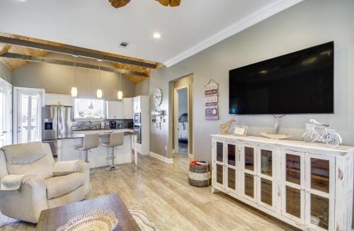 Gulfport House | Walk to Beach: Stunning Gulfport Getaway