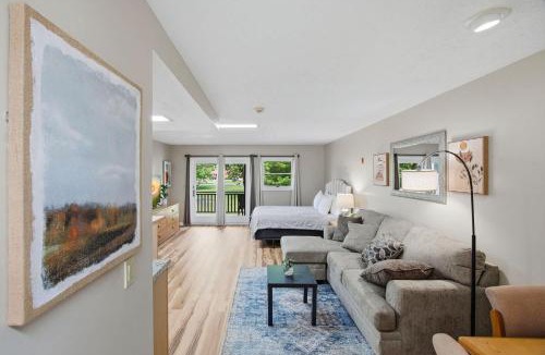 Baneberry Apartment | Walk to Douglas Lake Dog Friendly W Peaceful Views