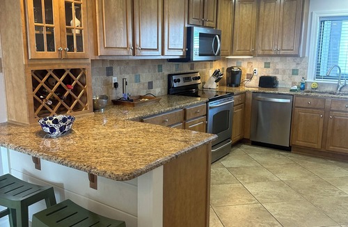 Ono Island Condo | Walk to Flora-Bama! On Beach! Rents Sunday-Sunday in June and July!