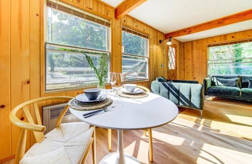 Baring House | Walk to Skykomish River: Wooded Escape w/Fire Pit