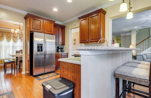 Summerville House | Walk to Wescott Golf, Pool Access! Pondfront Home