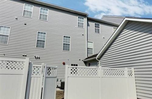 Villages of Five Points Condo | Walkable Resort Townhome with 2 Pools