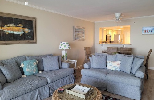 Parasol West Condo | Warm & Cozy Beach Front!