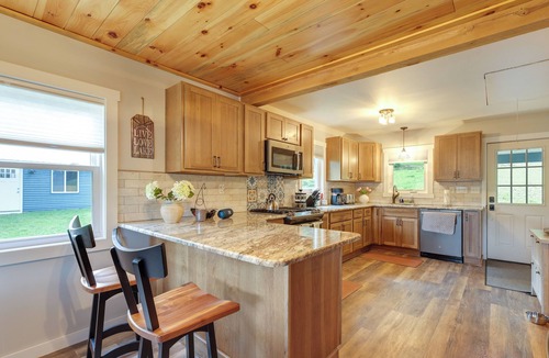 Fort Ann House | Waterfront Haven Bi-Level Lakefront Deck/Game Cntr
