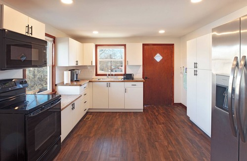 Goodsprings House | Waterfront Oasis: 2BR w/Private Dock, Jon Boat & Stunning Views