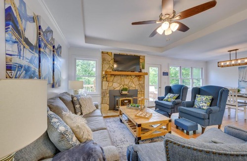 Eatonton House | Waterfront Sparta Home w/Game Room & Fire Pit!