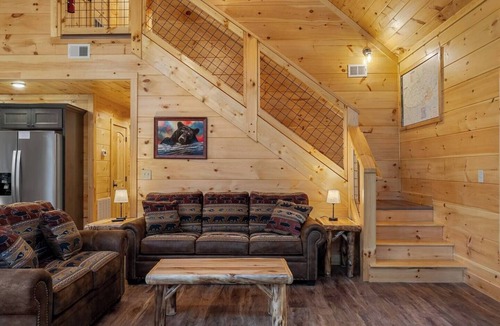 Rocky Grove House | Waterfront Swimming Hole & Fishing + Games &Hot tub