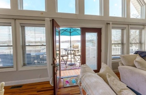 Dandridge Ski Chalet | Waterfront Vista (3-Bedroom Chalet) with Mountain view by RedAwning