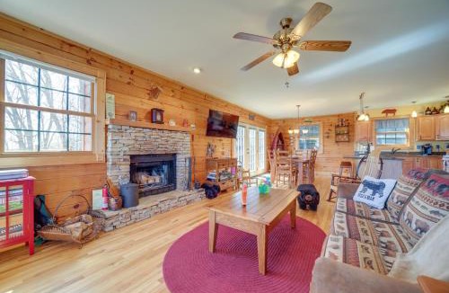 Settlers Ridge House | Waynesville Vacation Rental w/Mountain Views!