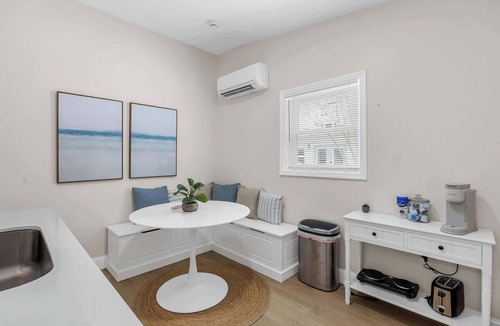 Parsuns To Cocoa Beach Apartment | Welcome to The Drift – Your Laid-Back Beach Escape in Cocoa Beach!
