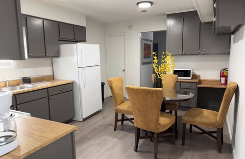 Dublin House | Welcome to your perfect Dublin getaway!