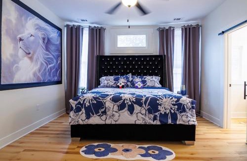 West End Villa | West End Luxury Haven