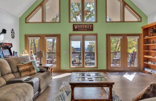 Baneberry House | Whiskey Cove Lakefront 2 Fireplaces 2 FirePits