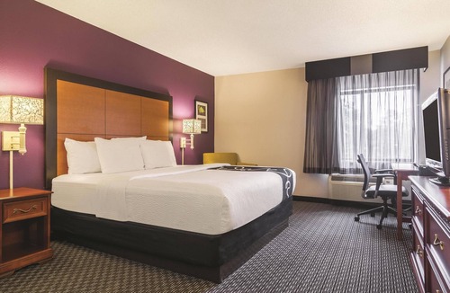 Dock Junction Hotel | Wingate by Wyndham Brunswick GA/I-95