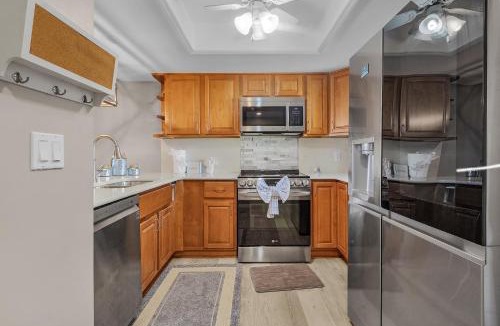 South Island Apartment | Winward Point Unit 211 condo