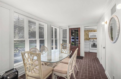 Townsend Cottage | Wonderful 2-bedroom Riverfront Cottage on Secluded Two Acres Estate