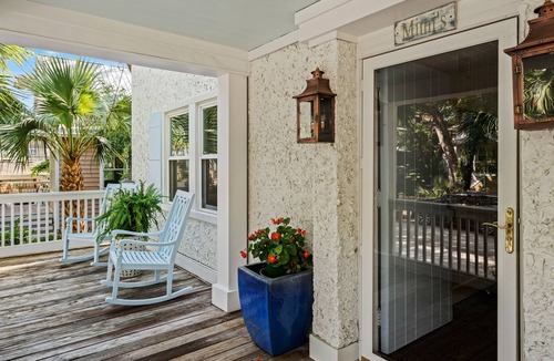King City House | Wonderful home with private pool located on the Southend of Saint Simons Island.