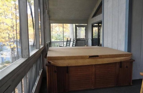 Maggie Valley House | Woodlands Cabin - Private and Peaceful w/Hot Tub