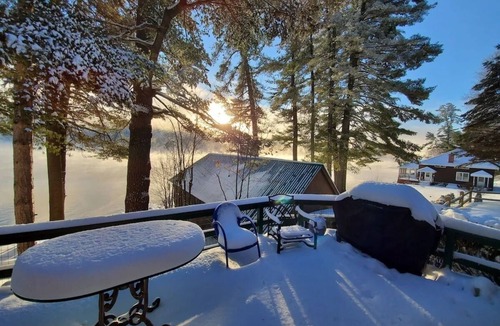 Schroon Lake House | Yellow Pine Schroon Lake Lodge Private Beach Sleeps 18 Schroon Lake, NY