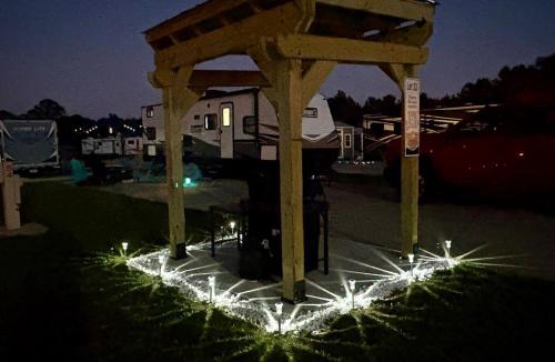 Oak House | Your Glamping Escape Awaits 5 miles from the Beach