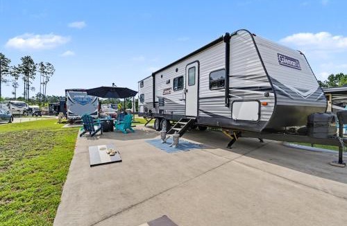 Oak House | Your Glamping Escape Awaits 5 miles from the Beach