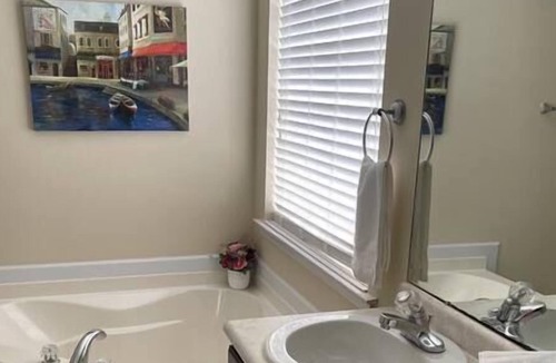 Huntsville House | Your home away from home.