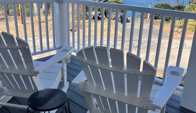 10 Minutes from World Cup Boston Stadium 4 Bedroom Lake view house with yard in Wrentham