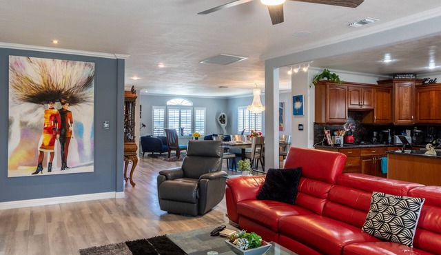 20% Disc-Modern-King Bed, Jacuzzi, Fire Pit, BBQ+ in Los Angeles