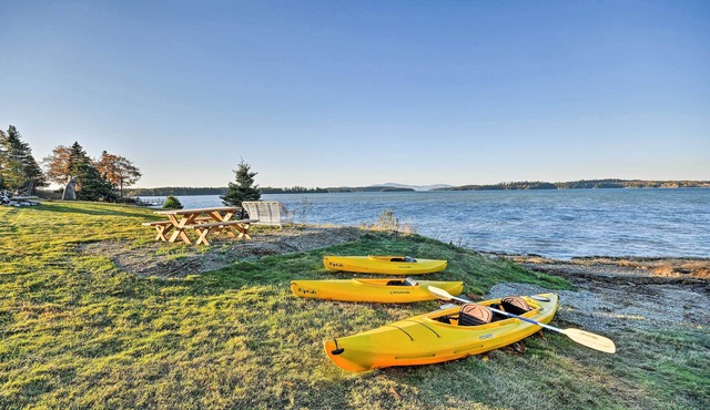 2BR Coastal Gem! Breathtaking Ocean/Mountain View in Sullivan