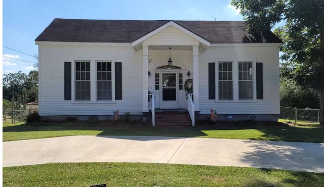 3-bedroom cozy house in nice Americus : 5 min to GSW and DT Americus