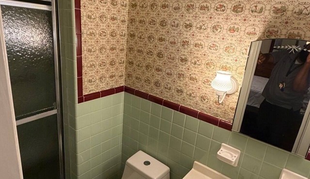 3-Bedroom Retreat Near‑the‑Square