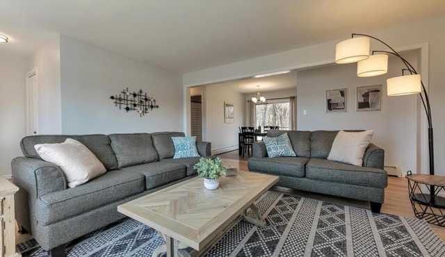 3 BR Private Pondside View New Reno [Moose Lodge] in Bar Harbor