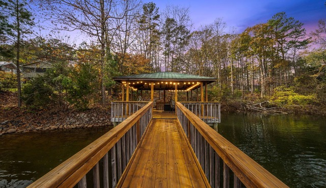 3B Beautiful Lake Norman Oasis