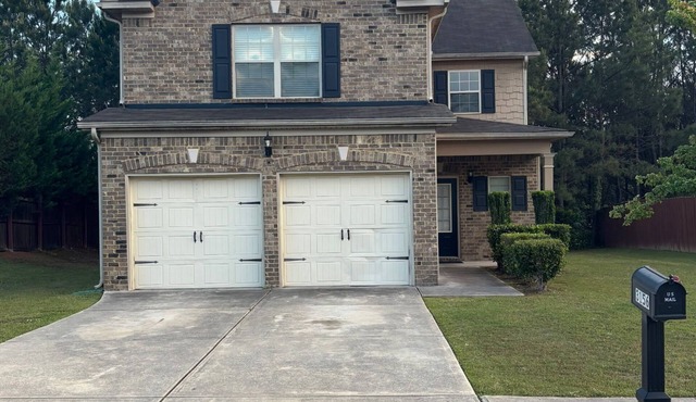 4-BDRM nearby stadium Airport Downtown ATL Six Flags Wolf Creek Concerts