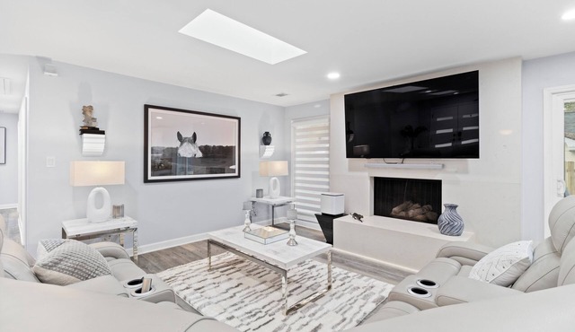 4 bedroom Luxury House in Family-friendly Peachtree City with Golf-cart Option