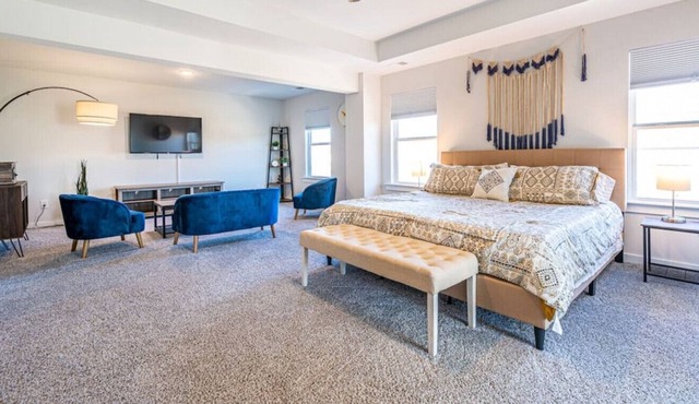 4201 Textile Ln VALOR Cal · 3500 Sq Feet / 5 Bed 4 Bath / King Bed Home!