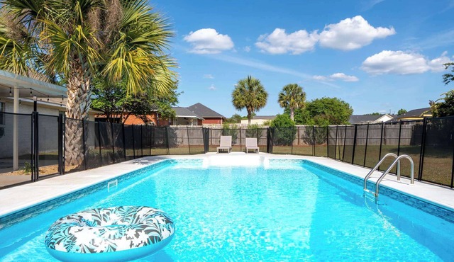 4BR Oasis w/Pool & Pet Friendly -Rucker