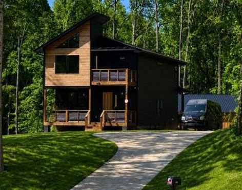 6 bedroom 10 beds