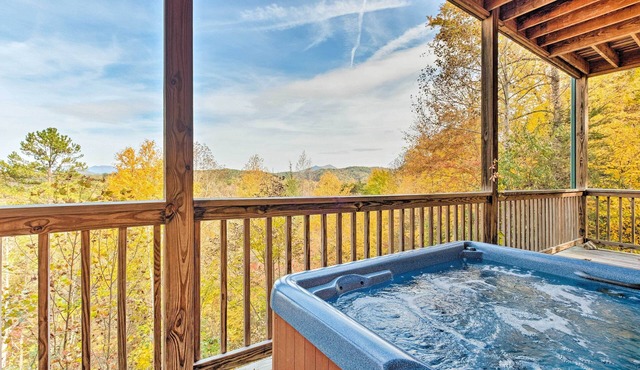 8 Mi to Pigeon Forge: Mtn-View Cabin w/Game Room