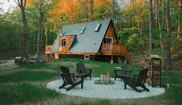 A-Frame on Pudding Hill - Cedar Wood Burning Hot Tub + Outdoor Shower in Jefferson