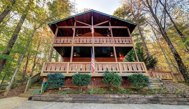Above the Rest | 2BR | Helen | Hot Tub | MountAin Views