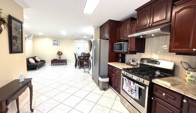 Adorable vacation unit near Disneyland