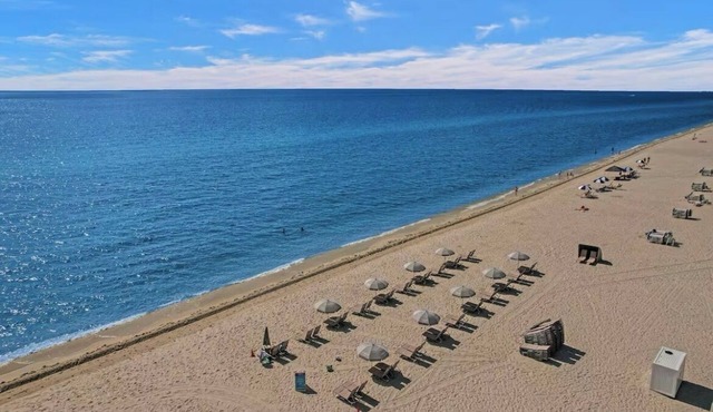 AK414 -2D -Miami Beach Oceanfront - Pool Bar & SPA