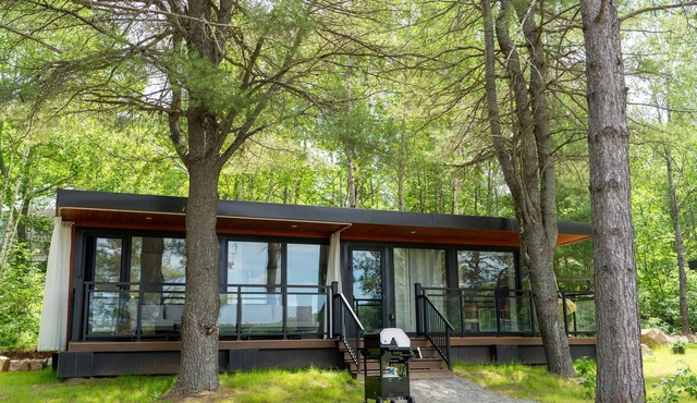 Algonquin's Edge Resort | Waterview 2 in South Algonquin