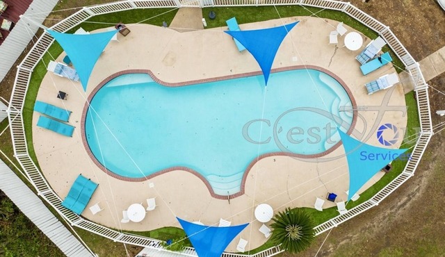 Aqua Beach House, Sleep 8, Swim Pool, Gated - C