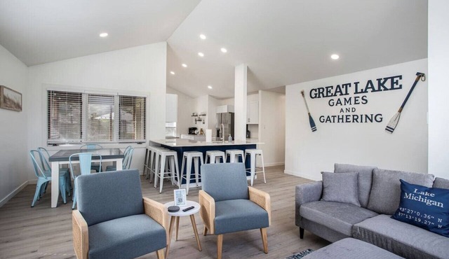 Arcade Game Room Private Beach Access Fire Pit in New Buffalo