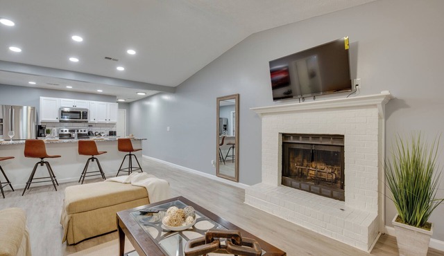 Atlanta Rental w/Private Yard Near Airport!
