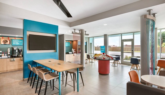 avid hotels Perry-National Fairground Area by IHG
